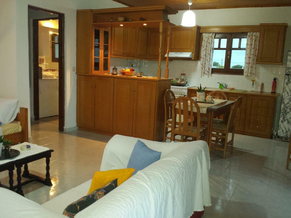 Smile House Near Athens Airport 300M From The Sea Villa Artemida  Buitenkant foto